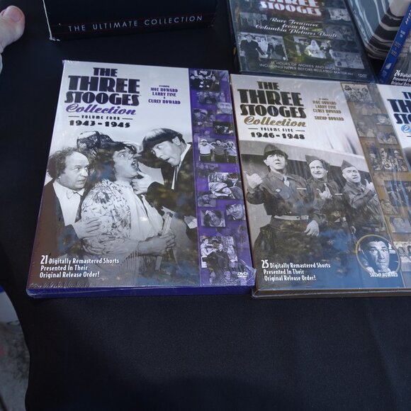 Three Stooges DVD Collection - Picture 6 of 15